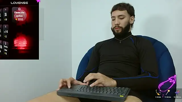 angel kyrozz online show from November 27, 2025, 10:10 pm