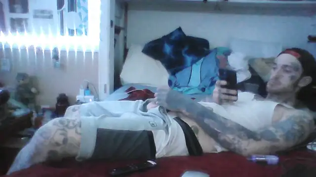 Snapshot of SWAGGDaddy93 chatting on February 16, 2026, 6:56 am SWAGGDaddy93 online show from February 16, 2026, 6:56 am