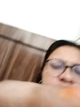 Snapshot of Couple_hardfucking chatting on October 28, 2025, 6:34 am Couple hardfucking online show from October 28, 2025, 6:34 am