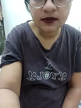 Snapshot of Couple_hardfucking chatting on December 1, 2025, 1:06 am Couple hardfucking online show from December 1, 2025, 1:06 am