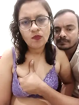 Snapshot of Couple_hardfucking chatting on November 7, 2025, 8:41 am Couple hardfucking online show from November 7, 2025, 8:41 am