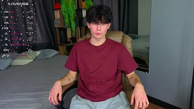 Cute Mike online show from October 16, 2025, 8:00 am