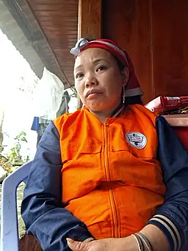 miomio-12 online show from February 24, 2026, 7:31 am