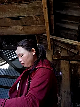 Snapshot of miomio-12 chatting on April 3, 2026, 12:50 am miomio-12 online show from April 3, 2026, 12:50 am