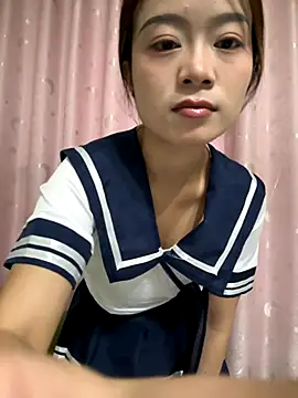 qingzi1218 online show from November 17, 2025, 9:35 am