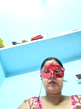 Snapshot of misti02 chatting on October 20, 2025, 7:25 pm misti02 online show from October 20, 2025, 7:25 pm