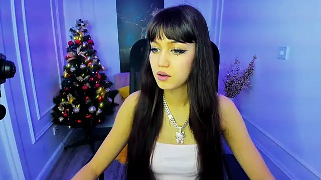 TiffanyYounge online show from December 21, 2025, 4:14 am