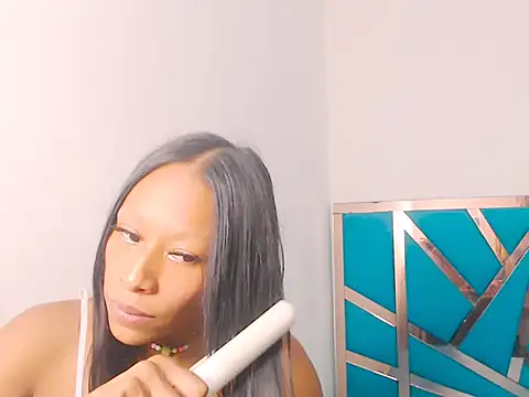 Snapshot of monserrath_bitch_naughty chatting on October 21, 2025, 3:39 am monserrath bitch naughty online show from October 21, 2025, 3:39 am