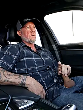 moonbeam37 online show from February 28, 2026, 9:25 pm