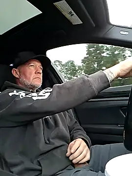 moonbeam37 online show from November 29, 2025, 2:50 pm