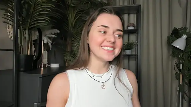 Snapshot of ThelmaJusto chatting on November 21, 2025, 5:12 pm ThelmaJusto online show from November 21, 2025, 5:12 pm