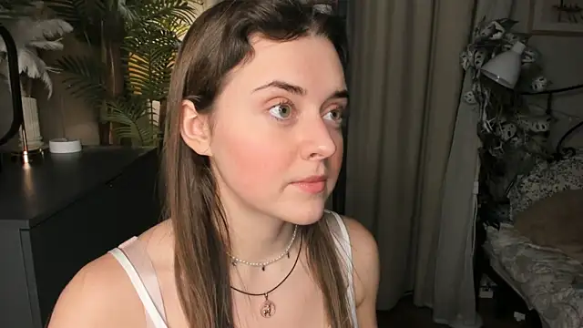 ThelmaJusto online show from December 19, 2025, 3:36 pm