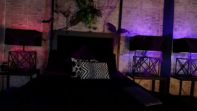 Kylie Foxx online show from October 25, 2025, 6:52 pm