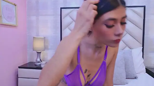 Snapshot of CristalShayy chatting on April 2, 2026, 12:23 pm CristalShayy online show from April 2, 2026, 12:23 pm