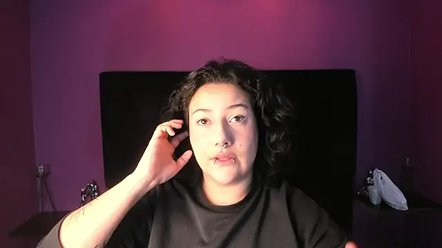 Snapshot of SabbathSinclair chatting on December 2, 2025, 11:34 am SabbathSinclair online show from December 2, 2025, 11:34 am