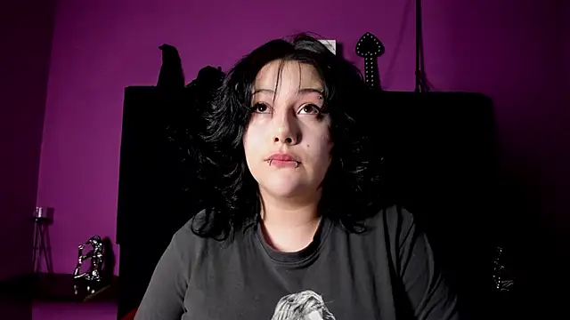 Snapshot of SabbathSinclair chatting on October 30, 2025, 11:41 am SabbathSinclair online show from October 30, 2025, 11:41 am