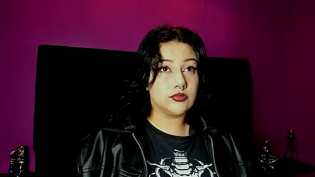 Snapshot of SabbathSinclair chatting on October 11, 2025, 11:33 am SabbathSinclair online show from October 11, 2025, 11:33 am