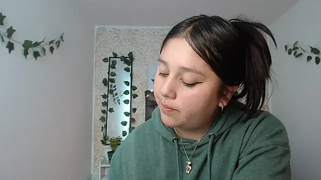 KOREN JALAA online show from February 21, 2025, 9:43 pm