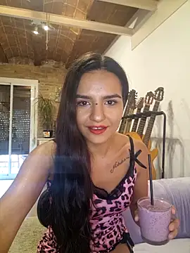 MissHazelnut online show from October 8, 2025, 12:17 pm