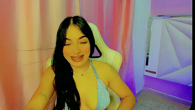 cielooo  online show from December 19, 2025, 9:06 pm