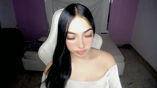 cielooo  online show from November 7, 2025, 8:46 pm