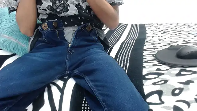 Snapshot of sexyboys_cutex18 chatting on November 19, 2025, 9:26 pm sexyboys cutex18 online show from November 19, 2025, 9:26 pm