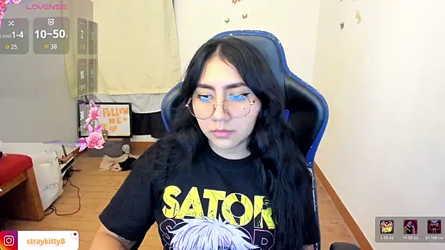 LoveLyy- online show from January 18, 2026, 3:32 am