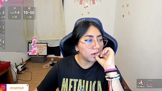 LoveLyy- online show from February 20, 2026, 9:50 pm