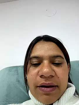 Stefany Bam online show from December 5, 2025, 4:16 pm