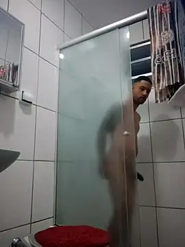 wellpauduro1994 online show from October 8, 2025, 10:43 pm