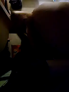 Snapshot of MeskaKurwa1988 chatting on February 5, 2026, 6:15 pm MeskaKurwa1988 online show from February 5, 2026, 6:15 pm