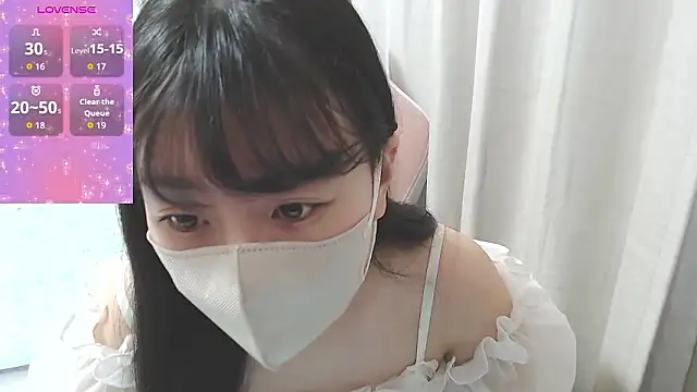 hinako08 online show from November 21, 2025, 1:59 am