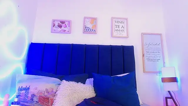 Nefera Noxx online show from November 10, 2025, 3:33 am