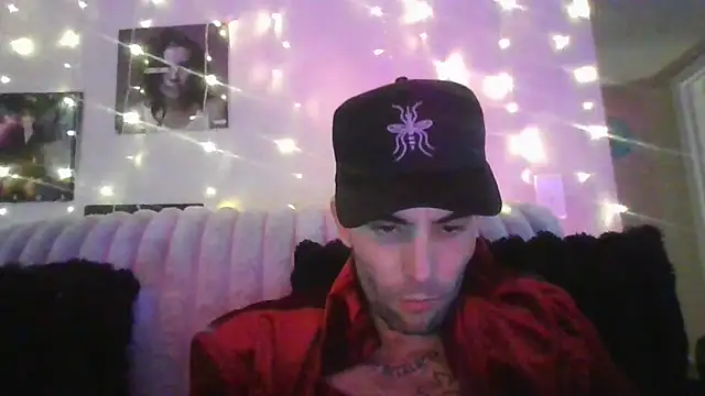 Snapshot of nvthvn555 chatting on October 28, 2025, 1:39 am nvthvn555 online show from October 28, 2025, 1:39 am