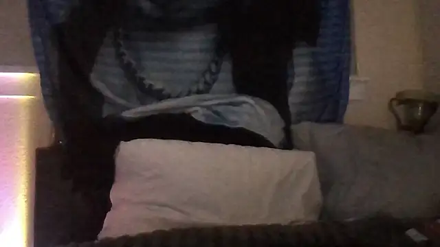 Snapshot of nvthvn555 chatting on November 15, 2025, 5:22 am nvthvn555 online show from November 15, 2025, 5:22 am