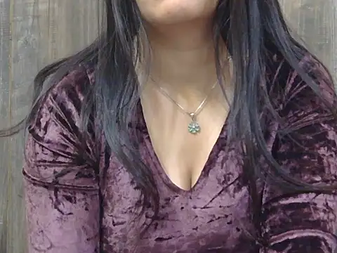 Hot Meadow online show from December 5, 2025, 6:34 am