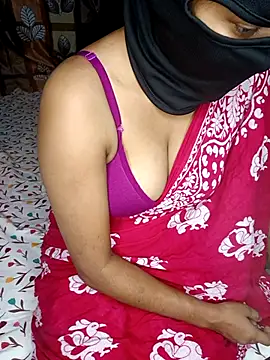 Snapshot of Priya_74 chatting on March 26, 2026, 5:22 pm Priya 74 online show from March 26, 2026, 5:22 pm