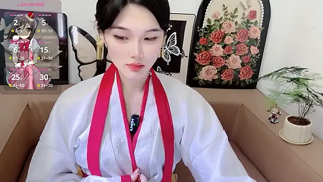 Snapshot of T-TeaR chatting on May 24, 2026, 2:11 am T-TeaR online show from May 24, 2026, 2:11 am