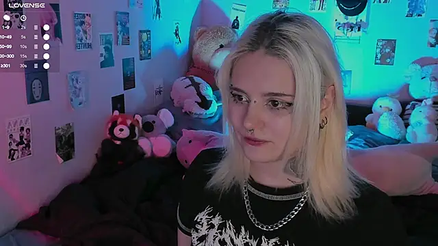 Snapshot of bixxxiz chatting on November 18, 2025, 11:24 am bixxxiz online show from November 18, 2025, 11:24 am