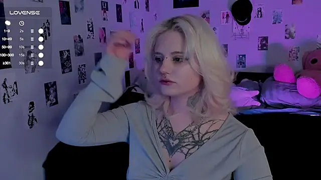 Snapshot of bixxxiz chatting on November 13, 2025, 12:31 pm bixxxiz online show from November 13, 2025, 12:31 pm