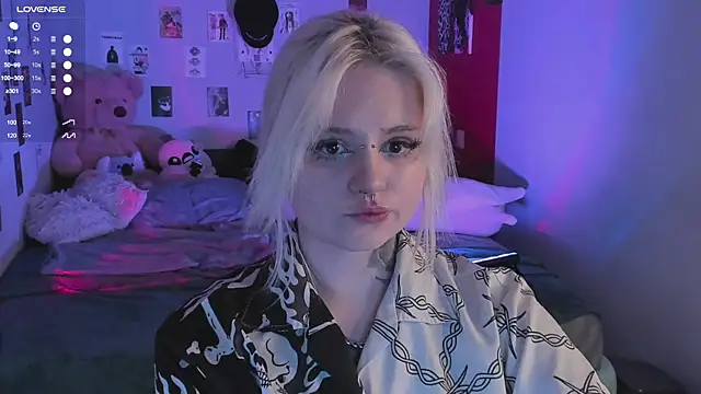 Snapshot of bixxxiz chatting on November 6, 2025, 11:36 am bixxxiz online show from November 6, 2025, 11:36 am