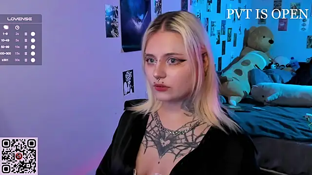 Snapshot of bixxxiz chatting on December 16, 2025, 1:26 pm bixxxiz online show from December 16, 2025, 1:26 pm