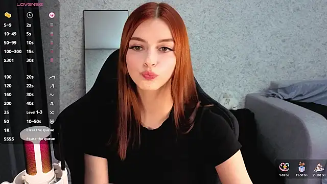 Snapshot of kitti_sweett chatting on November 2, 2025, 2:44 pm kitti sweett online show from November 2, 2025, 2:44 pm