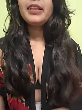 Snapshot of Beautiful_Eye chatting on December 16, 2025, 6:01 pm Beautiful Eye online show from December 16, 2025, 6:01 pm