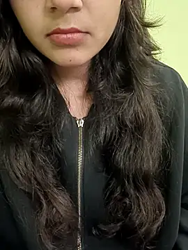 Snapshot of Beautiful_Eye chatting on December 19, 2025, 7:44 am Beautiful Eye online show from December 19, 2025, 7:44 am