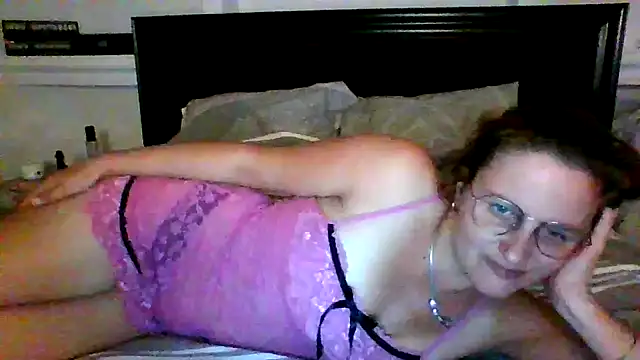 xcrazzycat online show from October 16, 2025, 8:28 pm