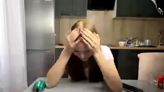 SunnySprinkle online show from October 10, 2025, 1:34 pm