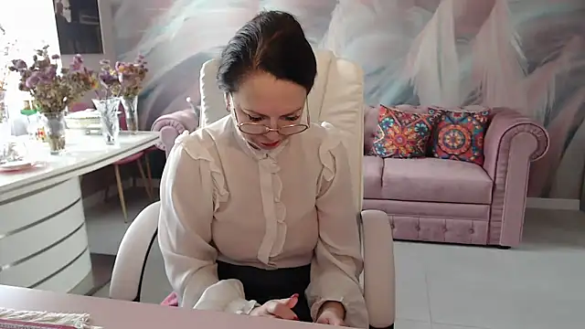 Arisa5000 online show from November 24, 2025, 7:19 am