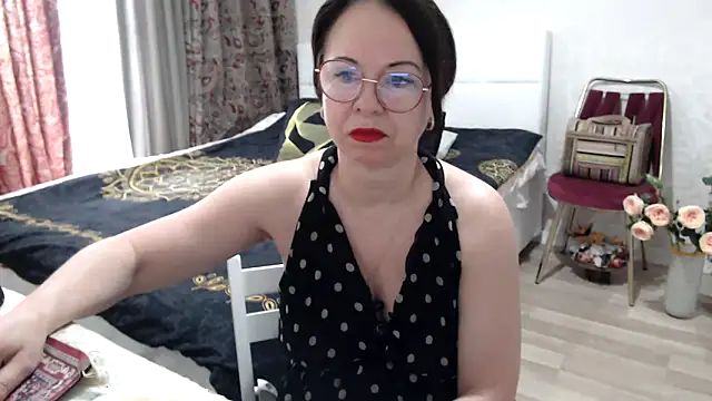 Snapshot of Arisa5000 chatting on April 30, 2026, 6:09 am Arisa5000 online show from April 30, 2026, 6:09 am