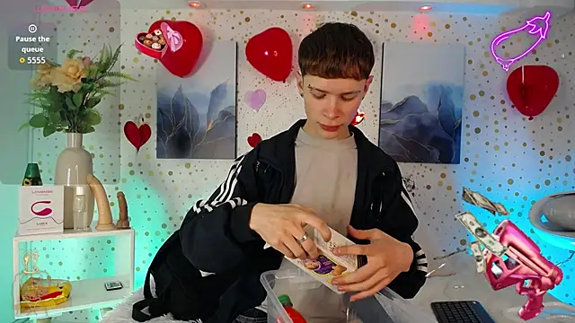 JackFrosst online show from February 18, 2026, 12:12 pm